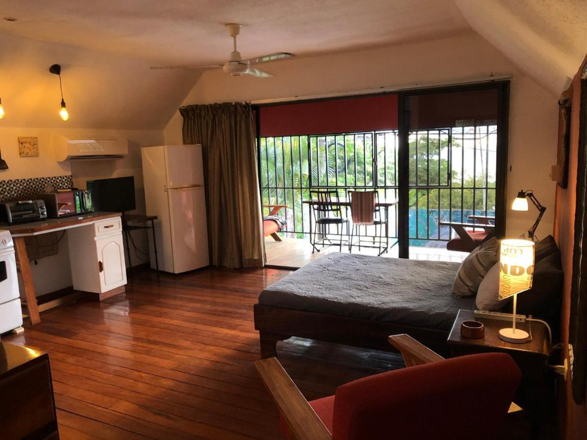 Cockatoo Studio Apartments Manuel Antonio Εξωτερικό φωτογραφία