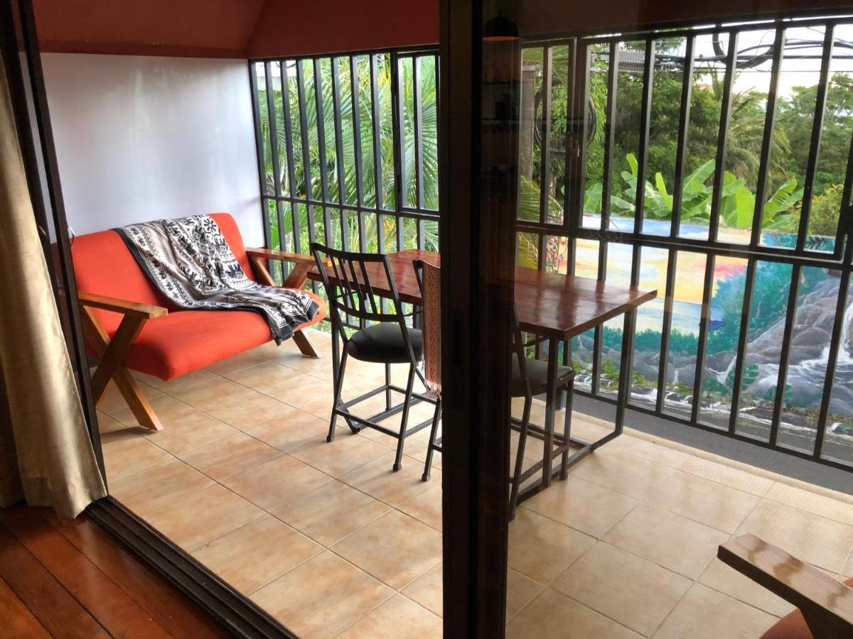 Cockatoo Studio Apartments Manuel Antonio Εξωτερικό φωτογραφία